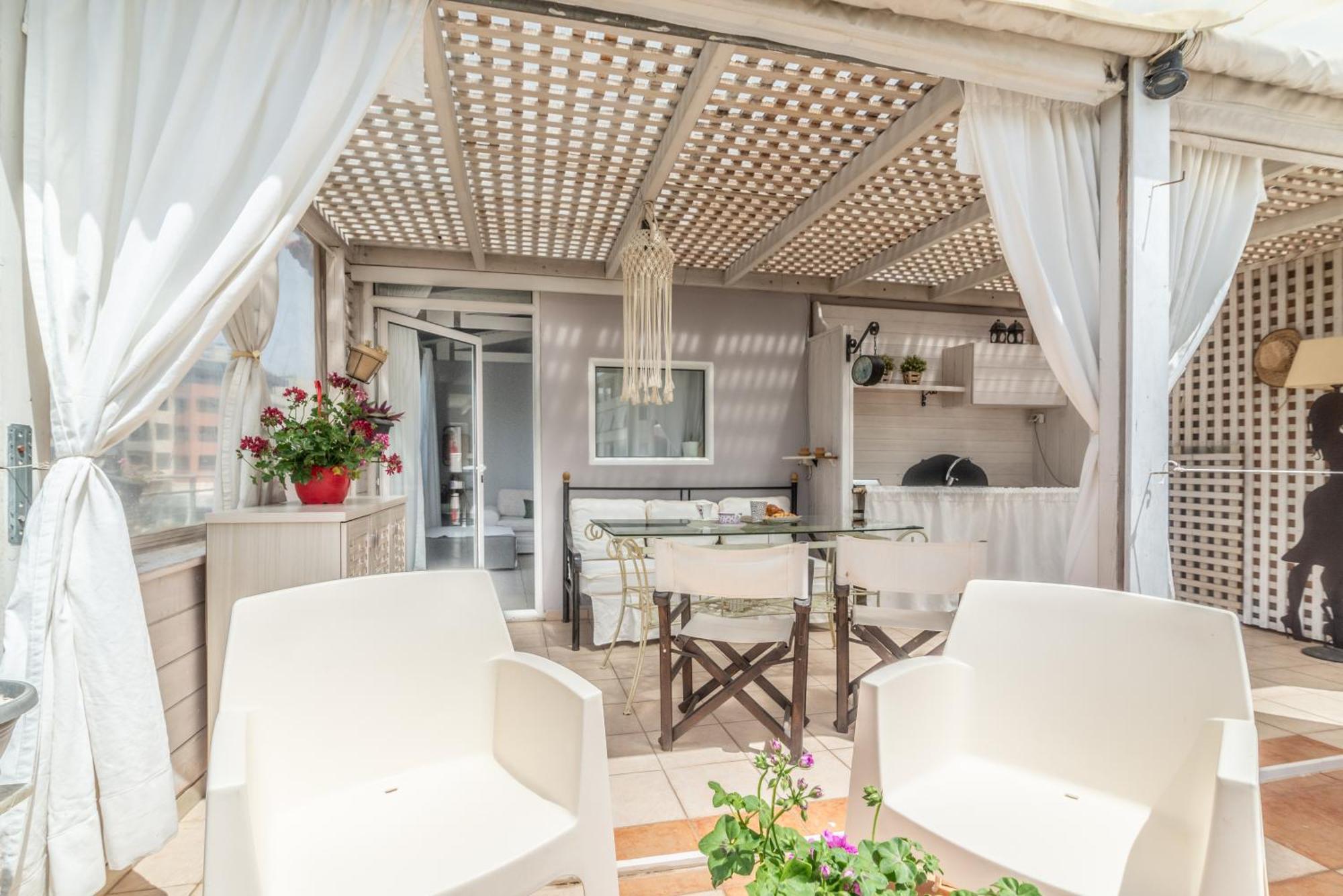 Appartement Atmospheric With Large Terrace
